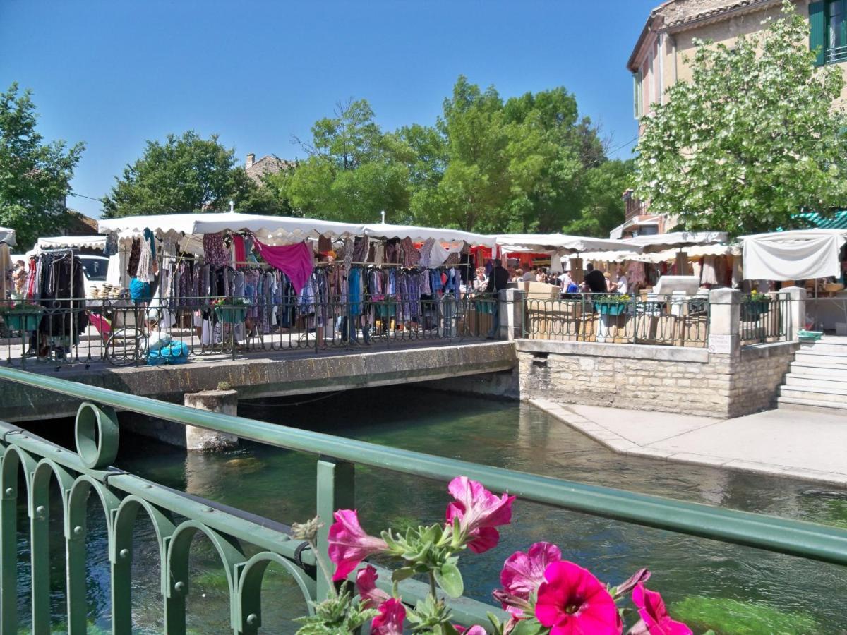 Le Petit Studio - 15 M2 - Centre Ville - Sorgue A 50 M LʼIsle-sur-la-Sorgue Exteriör bild