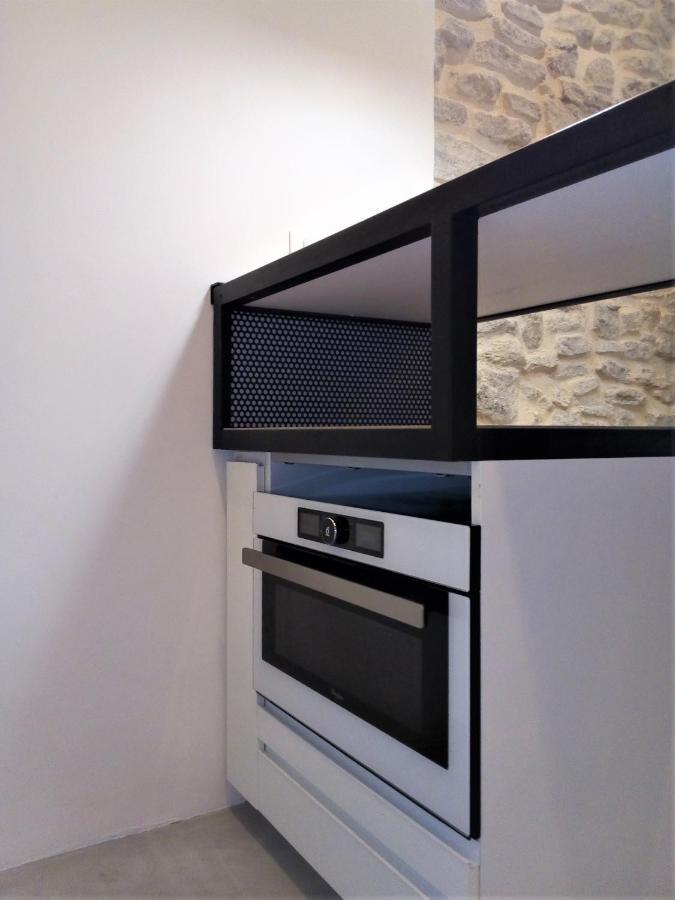 Le Petit Studio - 15 M2 - Centre Ville - Sorgue A 50 M LʼIsle-sur-la-Sorgue Exteriör bild