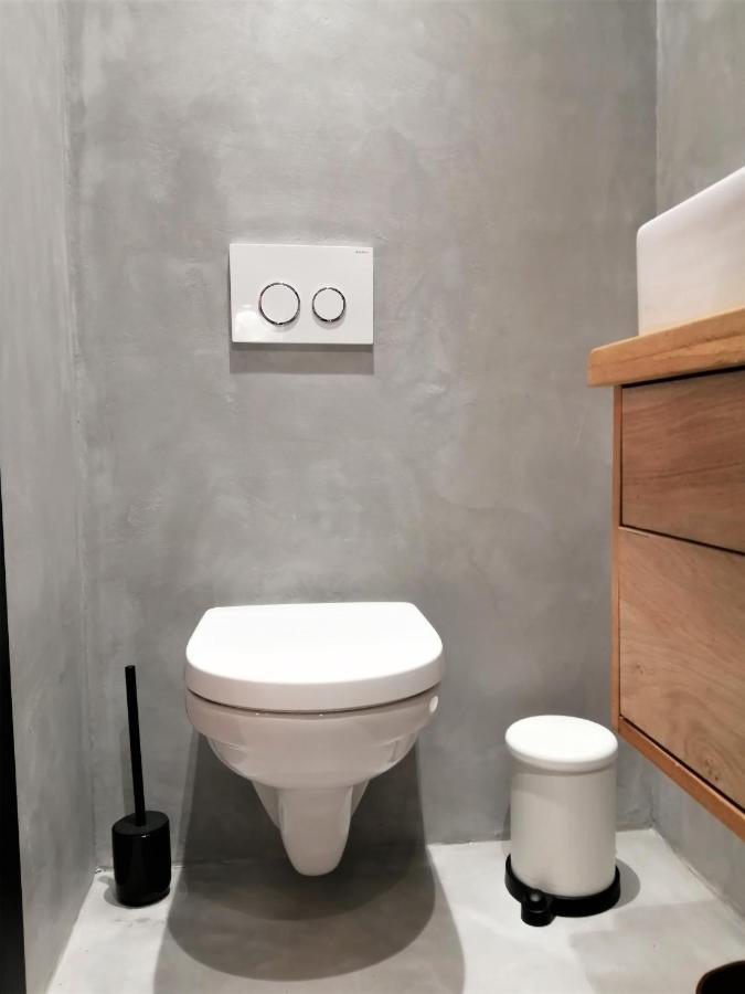Le Petit Studio - 15 M2 - Centre Ville - Sorgue A 50 M LʼIsle-sur-la-Sorgue Exteriör bild